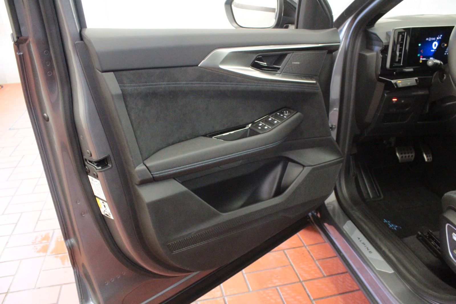 Fahrzeugabbildung Renault Austral Mild Hybrid 160 Iconic Esprit Alpine Aut