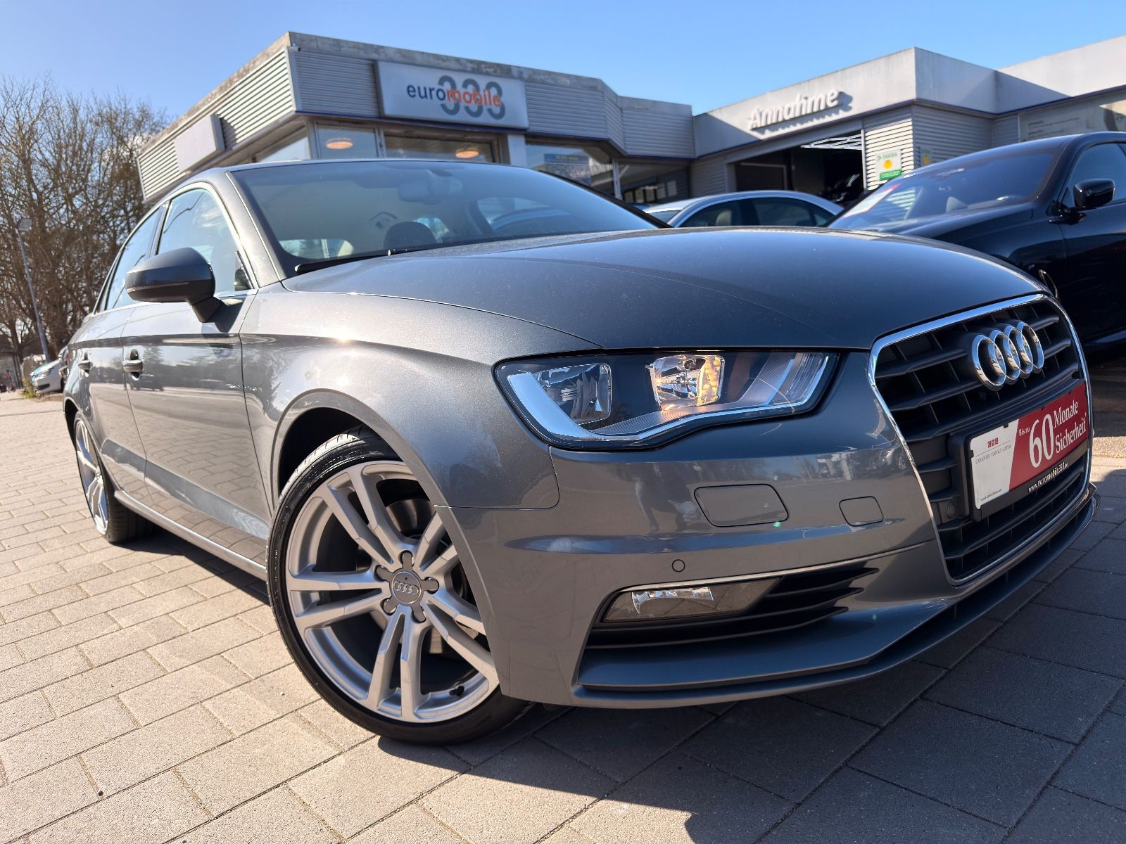 Audi A3Limousine*Sitzheiz*Parkass.*BT*Teilleder*