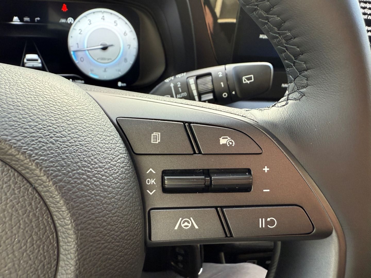 HYUNDAI i20 Select Family Navi Apple CarPlay Android Aut - Image 16