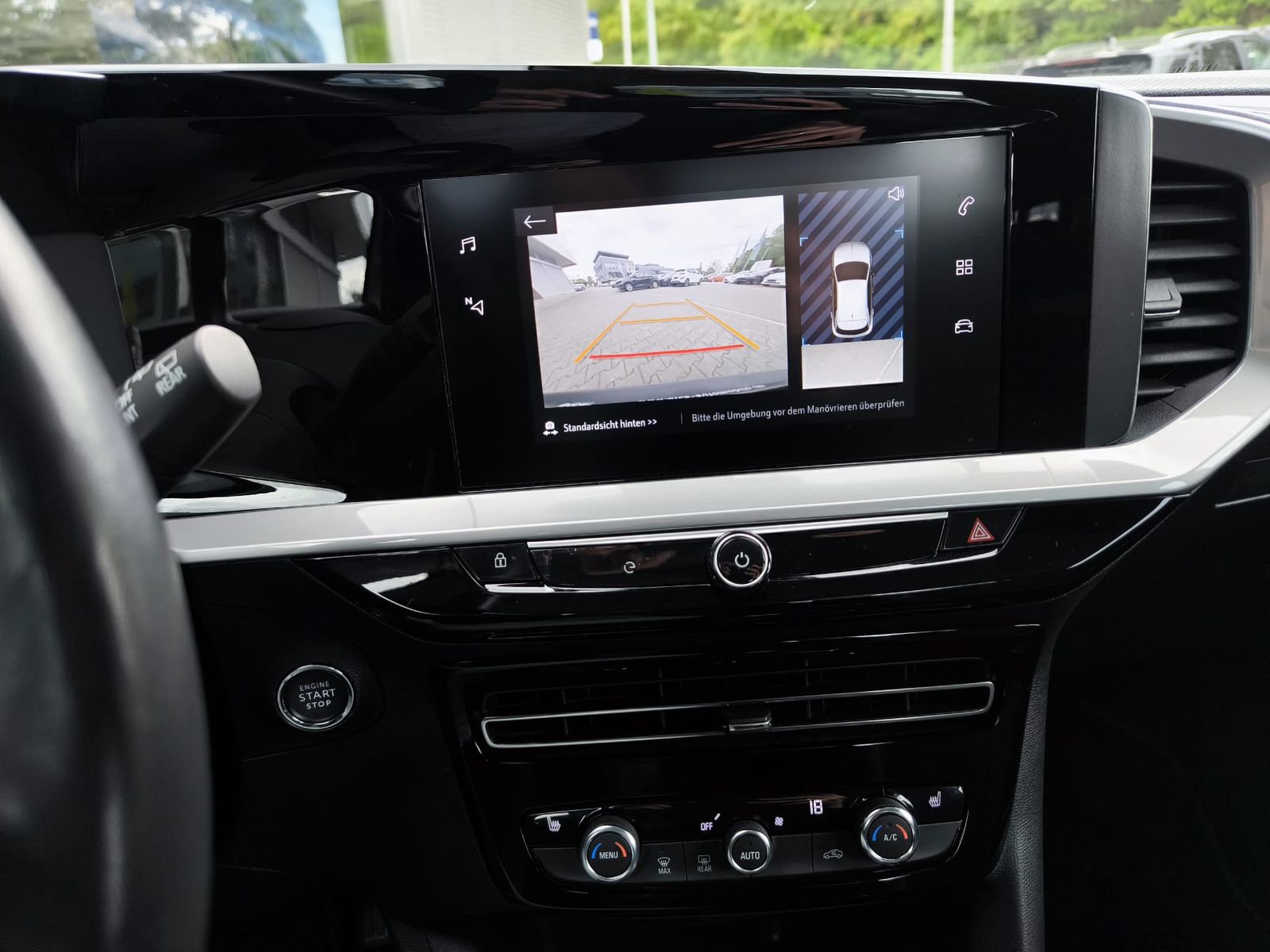 Fahrzeugabbildung Opel Mokka-e e Edition LED+NAVI+SHZ+KAM+TEMP+CARPL+WP