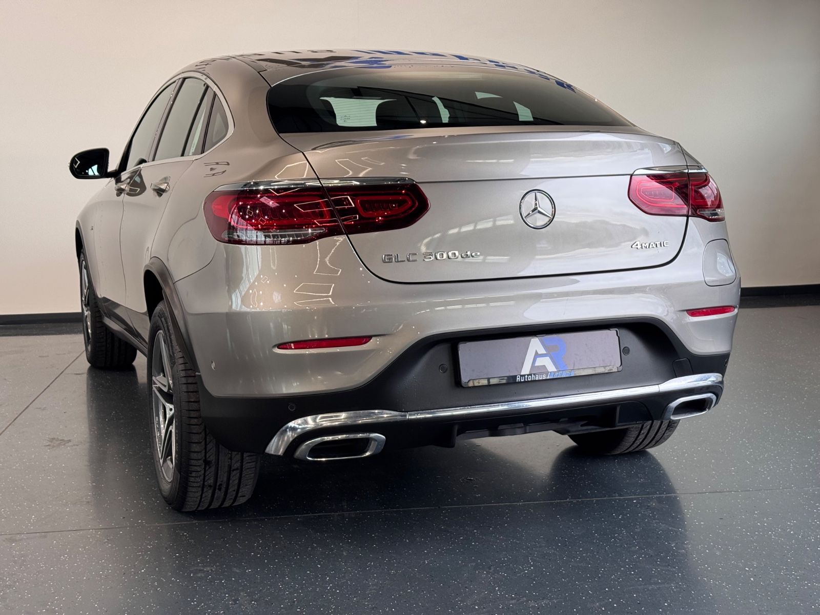 Mercedes-Benz GLC300de 4Matic AMG LED MULTIBEAM SHZ AMBIENTE foto 12