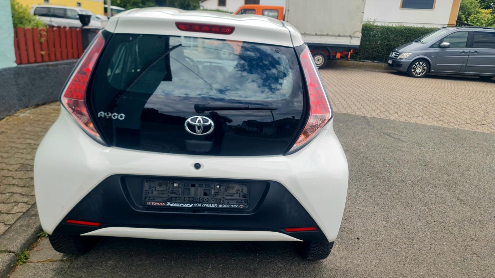 Toyota Aygo AYGO x, 1 Hand, Euro 6