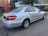 Mercedes-Benz E 350 CGI BlueEFFICIENCY ELEGANCE - Mercedes-Benz E 350: Elegance