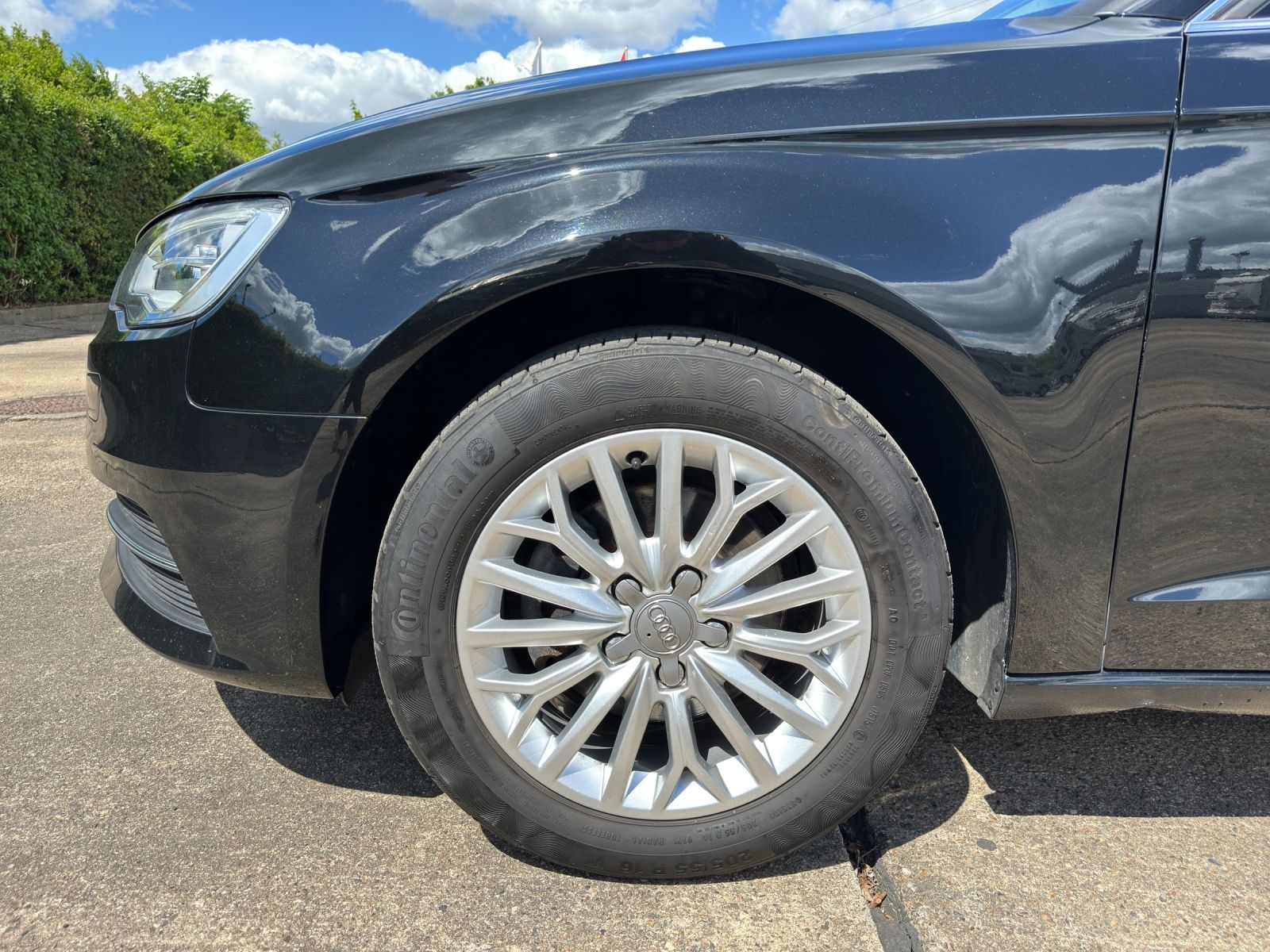 Fahrzeugabbildung Audi A3 Sportback Ambiente TSI DSG AHK XENON NAVI