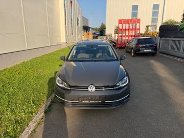 Volkswagen Golf - 4