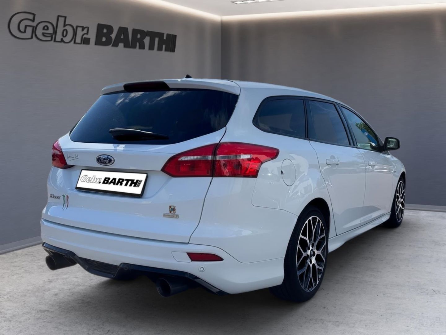 Fahrzeugabbildung Ford Focus Turnier ST-Line Sportpaket Navi Mehrzonenk