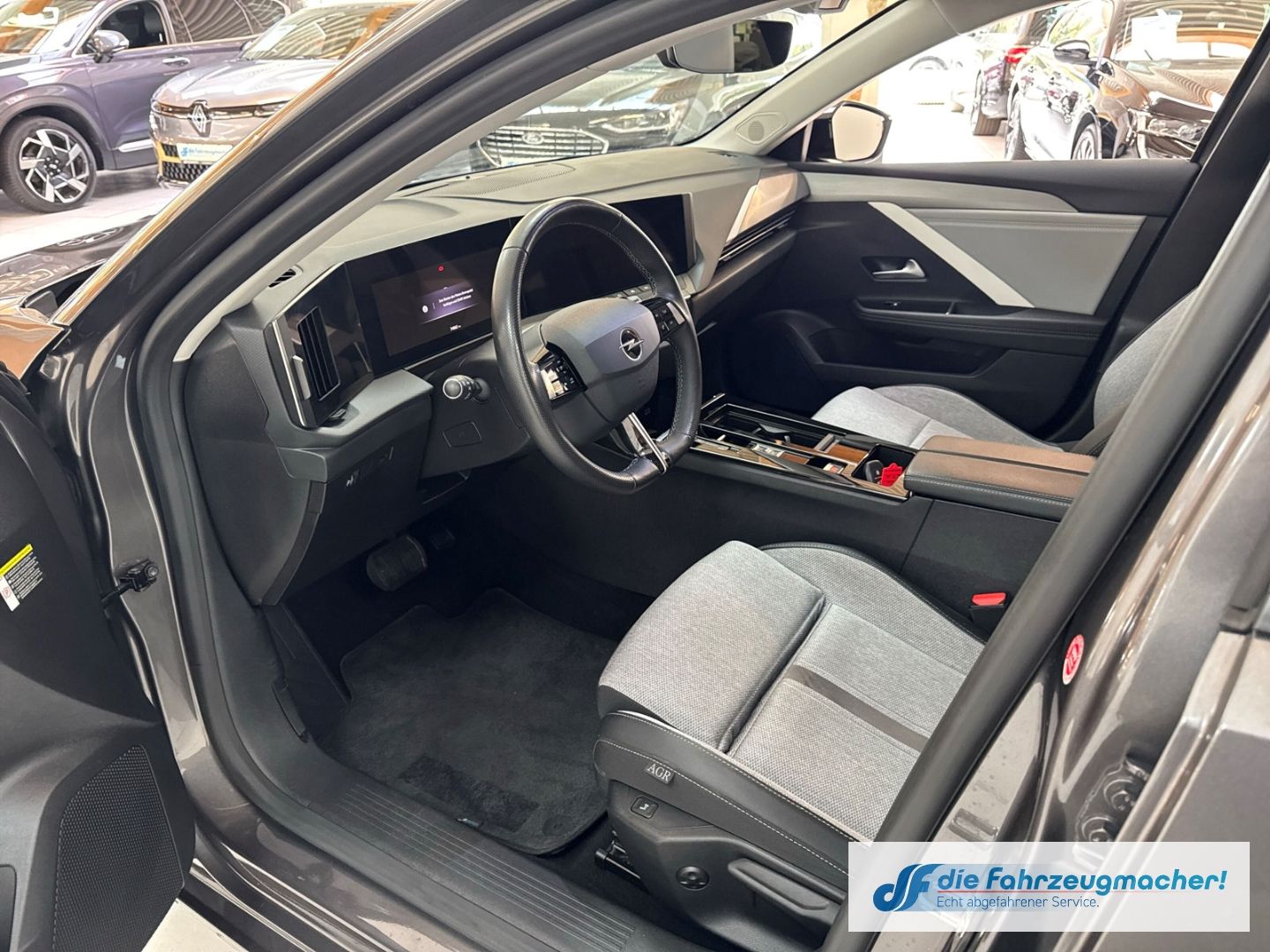 Fahrzeugabbildung Opel Astra L Sports Tourer Elegance 1.5 D EU6e Navi L