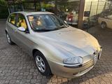 Alfa Romeo 147 1.6 16V T.Spark Shape - Alfa Romeo 147 aus 2004