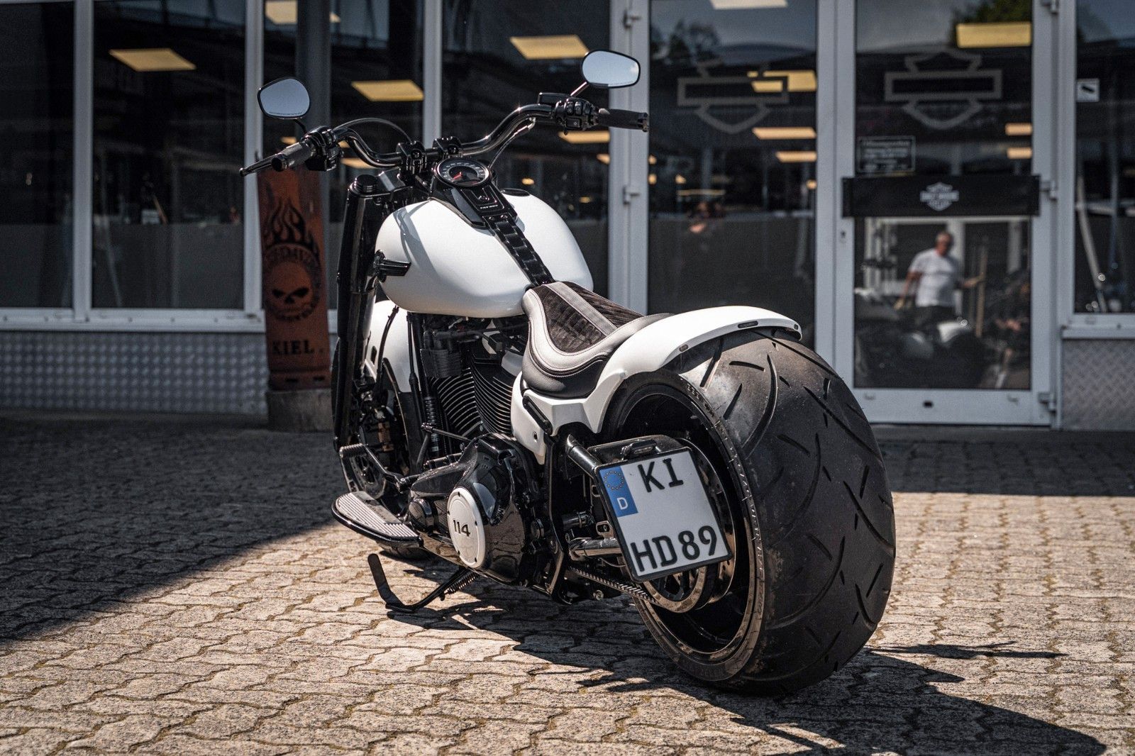 Fahrzeugabbildung Harley-Davidson WHITE FAT BOY FLFBS 114 MY24 -KESSTECH-