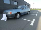 Opel Kadett E 1.4  Stufenheck  Oldtimer - Opel Kadett aus 1991