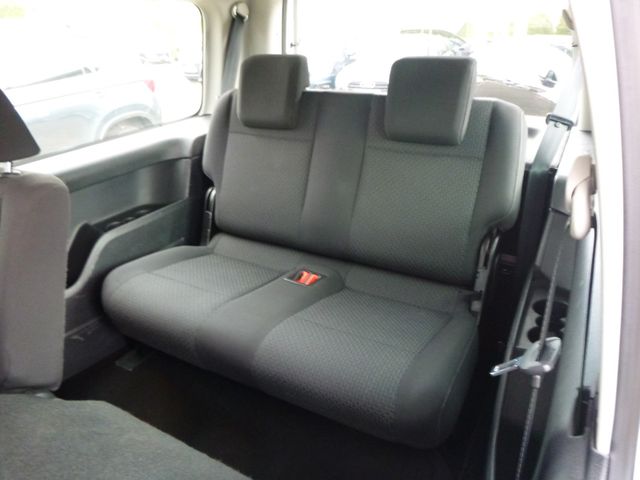 Fahrzeugabbildung Volkswagen Caddy Maxi 2,0 TDI >7Sitze/Sitzheiz/Tempomat<