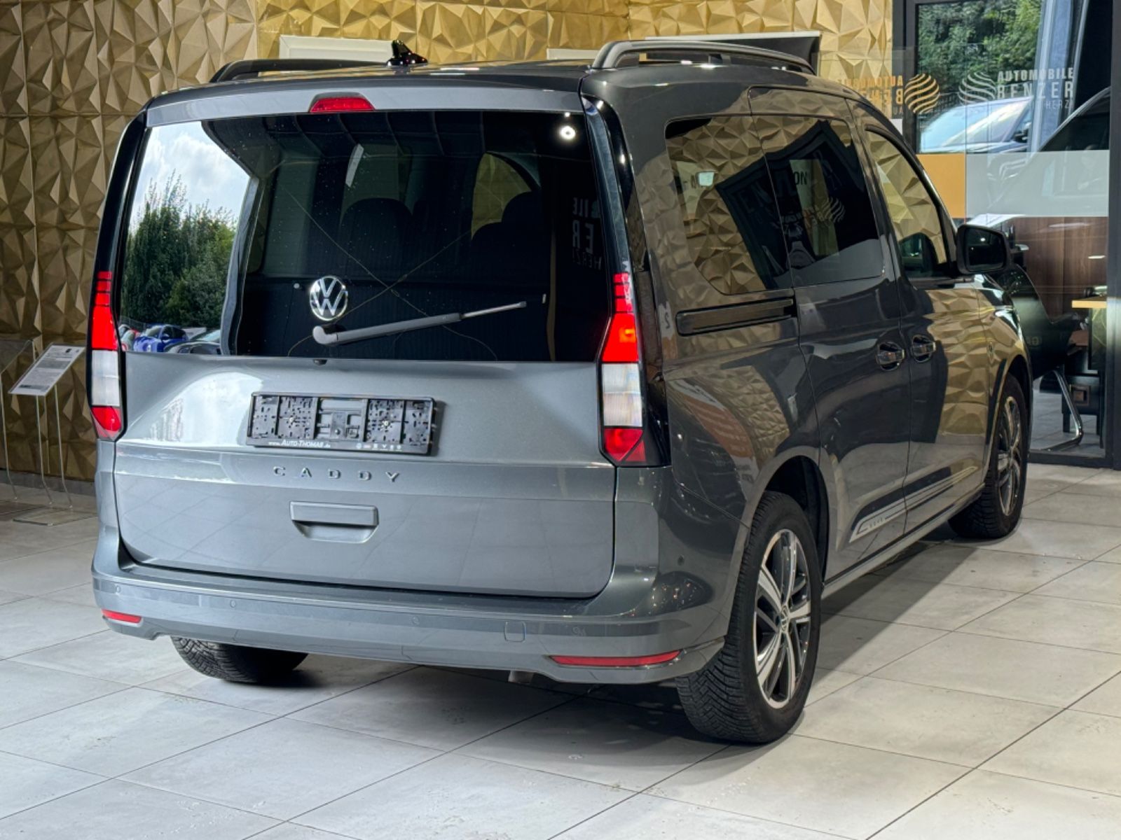 Fahrzeugabbildung Volkswagen Caddy Move//PANO//NAVI//KAMERA//SHZ//ACC