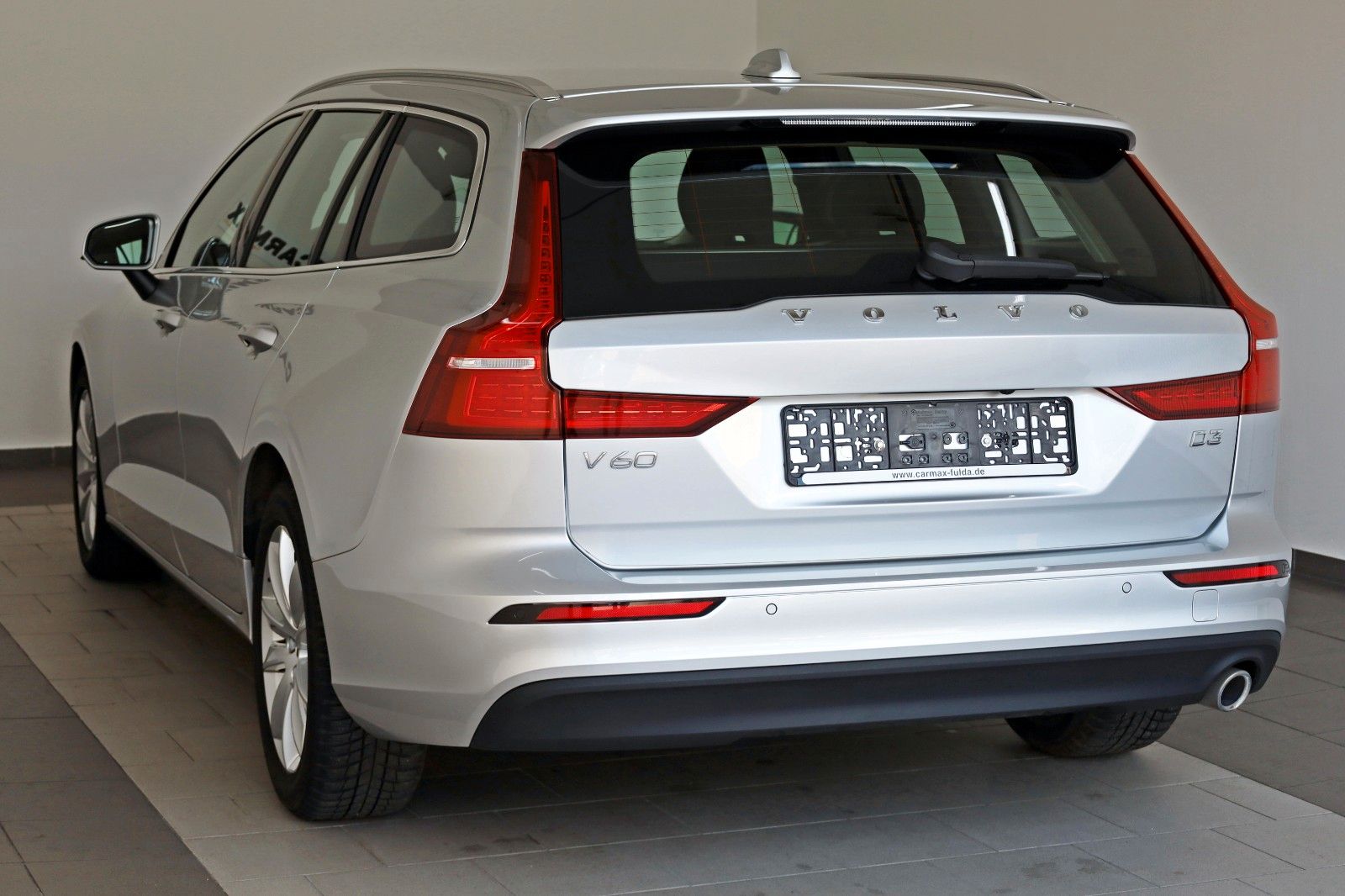 Fahrzeugabbildung Volvo V60 Kombi Momentum Pro Leder,Navi,LED,Kamera,App