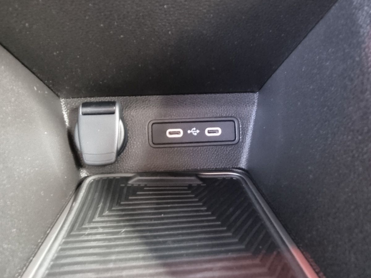 Fahrzeugabbildung Renault R 4 E-Tech elektrisch Techno 150 Comfort Range