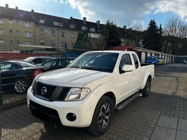 Nissan Navara Pickup KingCab Business4X4 TÜV NEU*2.HAND