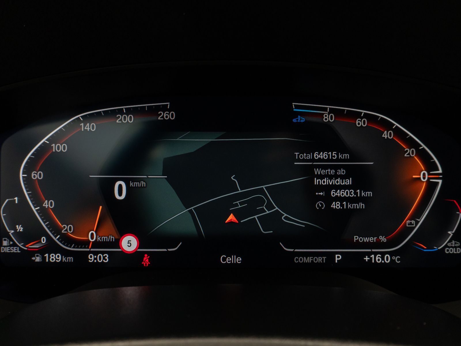 Fahrzeugabbildung BMW 520d Kamera DAB Leder Alarm Parkassistenzsystem