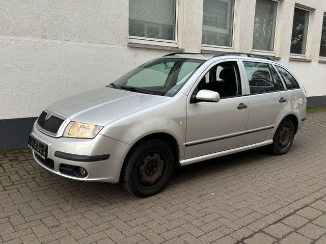 Skoda Fabia Combi 1.4 16V*KLIMA*SITZHEIZUNG*8-FACH*