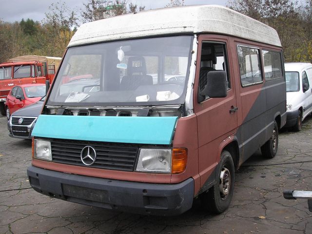 Mercedes-Benz MB 100 2,4 D , Hochd. / langer Radst., ohne TÜV