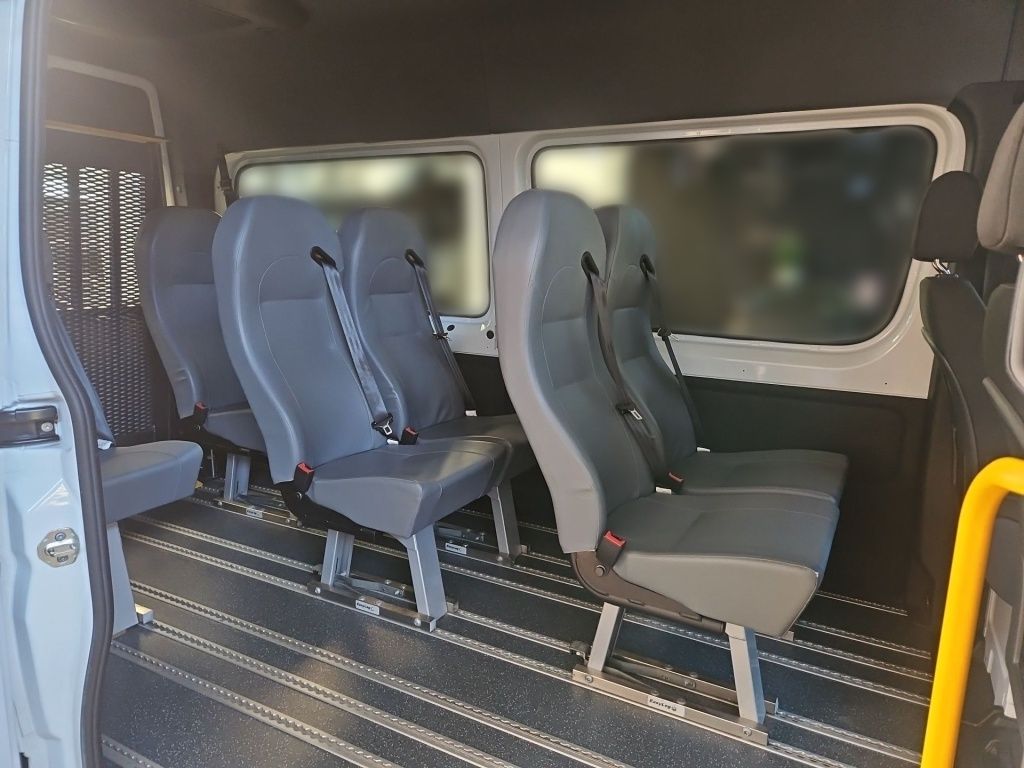 Fahrzeugabbildung Mercedes-Benz Sprinter 317 Kombi L2H2 Mobility Rollstuhl Lift