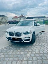 BMW X3 xDrive20i Luxury Line, mit Panorama Dach - BMW X3: 20i