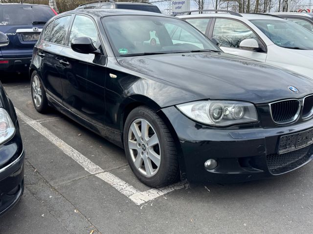 BMW 120 Baureihe 1 Lim. 120d AUTOMATIK M PAKT