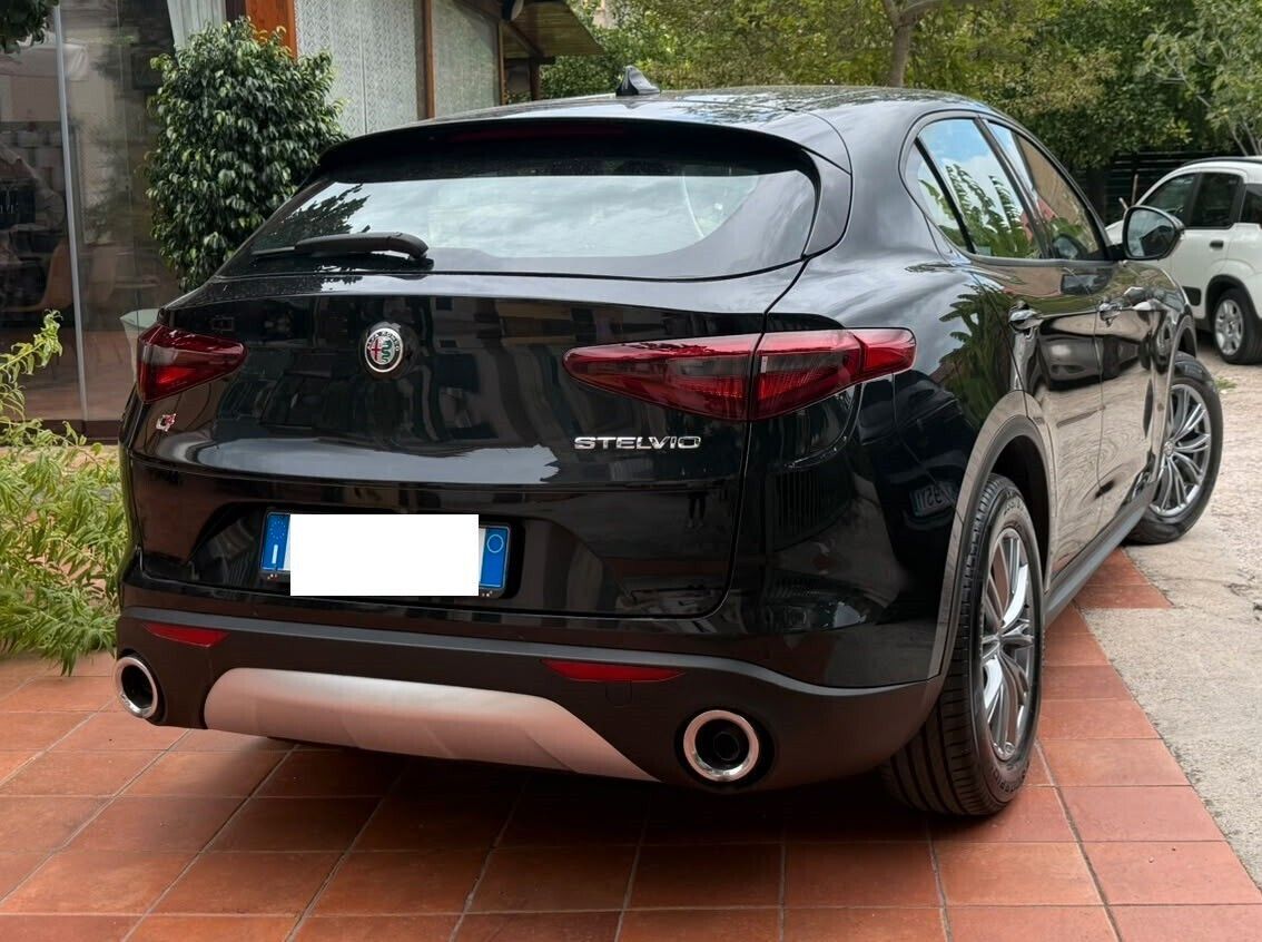 Alfa Romeo Stelvio 2.2 TD 190CV AT8 Q4 Business imagem 3
