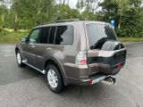 Mitsubishi Pajero 3.2 DI-D Top Aut. Leder / Navi / Xenon - Mitsubishi Pajero mit Diesel-Antrieb: A