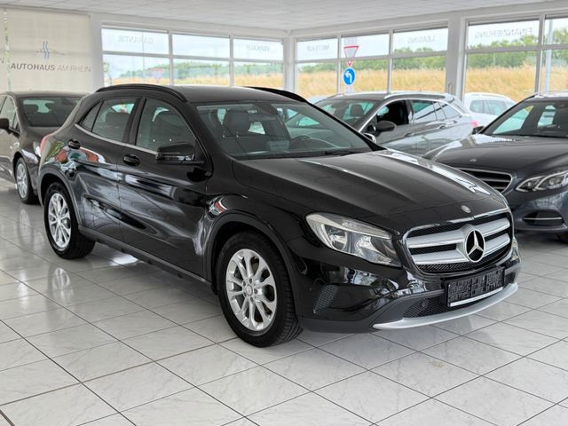 MERCEDES-BENZ GLA 220