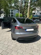 Tesla Model Y Long Range Dual Motor AWD Long Range - Tesla Model Y in Dortmund