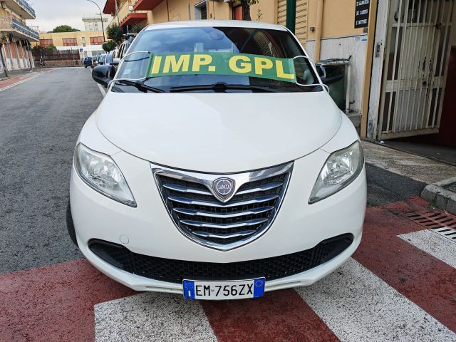 Lancia LANCIA YPSILON ECOCHIC 1.2 GPL CV69 KW51