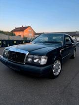 Mercedes-Benz 300CE-24 (220ps) - Mercedes-Benz 220 aus 1992