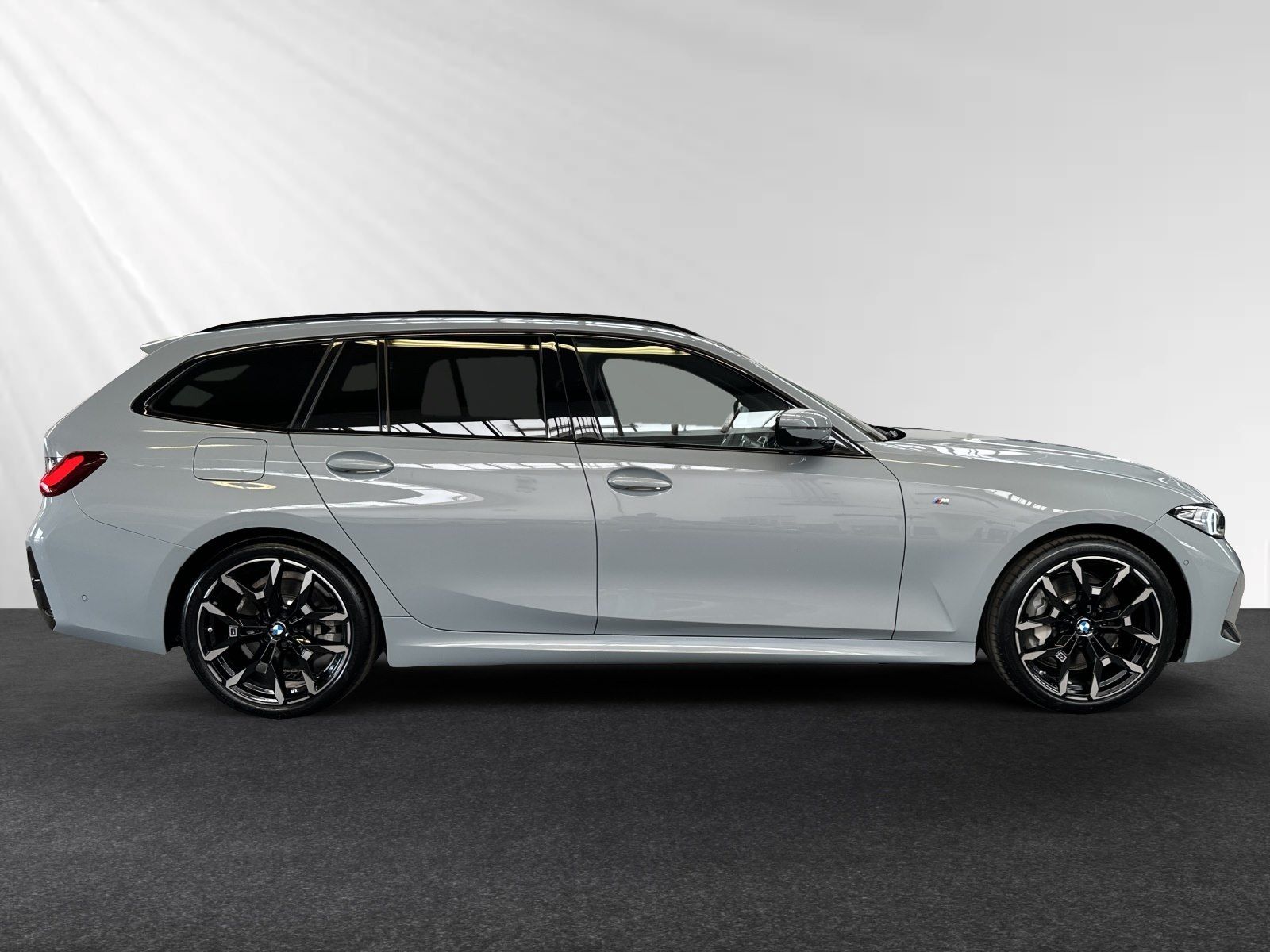 BMW 330 - Bild 2