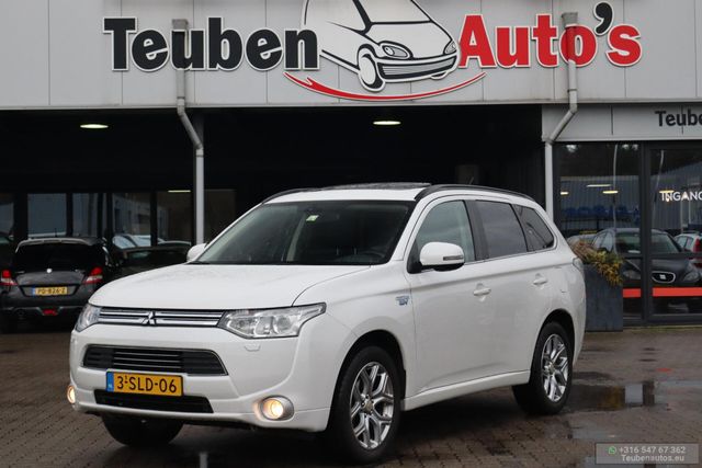 Mitsubishi Outlander 2.0 PHEV Instyle navi AHK Schuif- kant