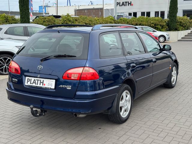 Toyota Avensis  1.8 Style