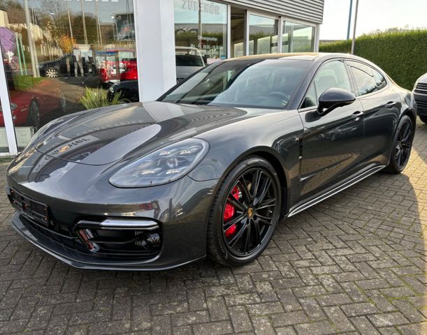 Porsche Panamera GTS