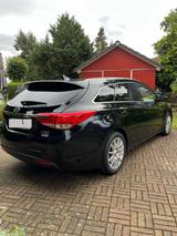 Hyundai i40 1.7 CRDi 100kW Style Automatik Style - Hyundai i40 mit Diesel-Antrieb: Kombi, Automatik