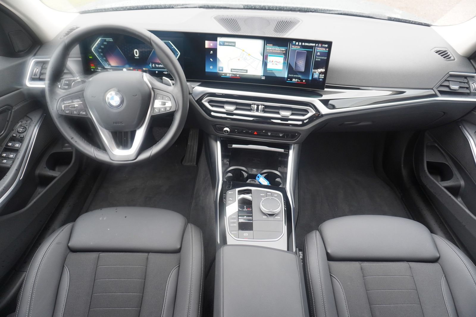 BMW 318i Touring Aut. LED Navi Teilleder Sportsitze foto 13
