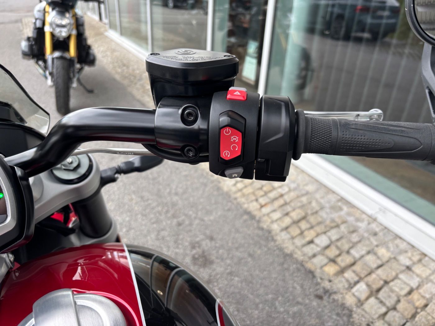 Fahrzeugabbildung Triumph Rocket 3 GT aus 1. Hand