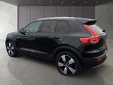 Volvo XC 40 T3 2WD Momentum  Navi Klimaanlage LED Tagf - Volvo XC40 Gebrauchtwagen in Frankfurt