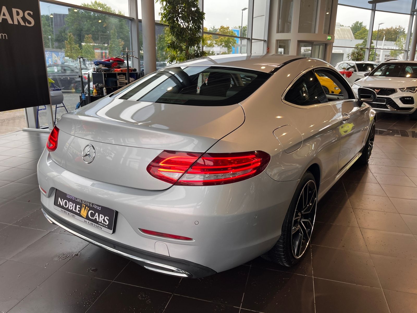 Fahrzeugabbildung Mercedes-Benz C -Klasse Coupe 180 KLIMA LED NAVI ALU