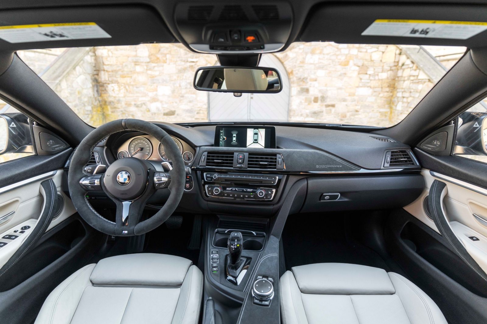 Fahrzeugabbildung BMW 440IX GC M-PERFORMANCE HUD H&K LED KAM CARPLAY