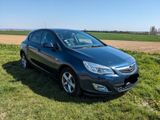 Opel Astra J 1.4 Turbo 103kW/140PS - Opel Astra: 140