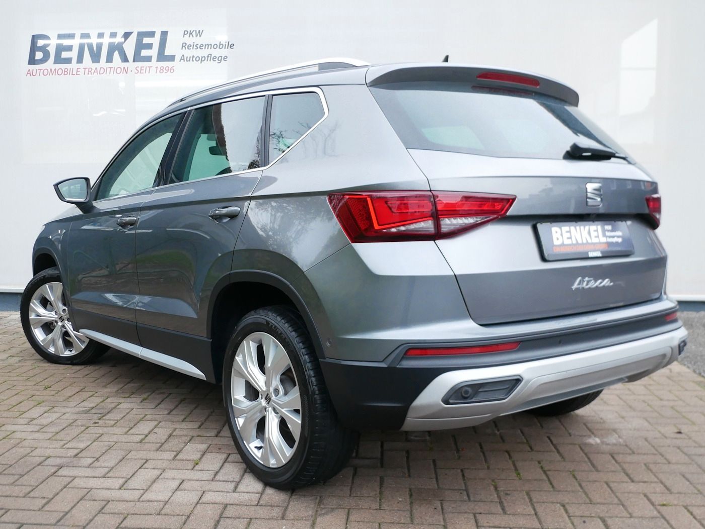 Fahrzeugabbildung SEAT Ateca 1.5 TSI Xperience DSG 360°Kamera ACC LED