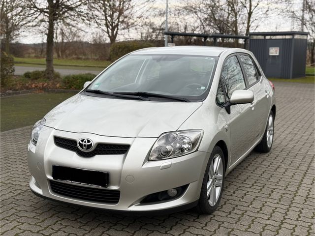 Toyota Auris 2.2 D-CAT Scheckheft Top Zustand.!!!