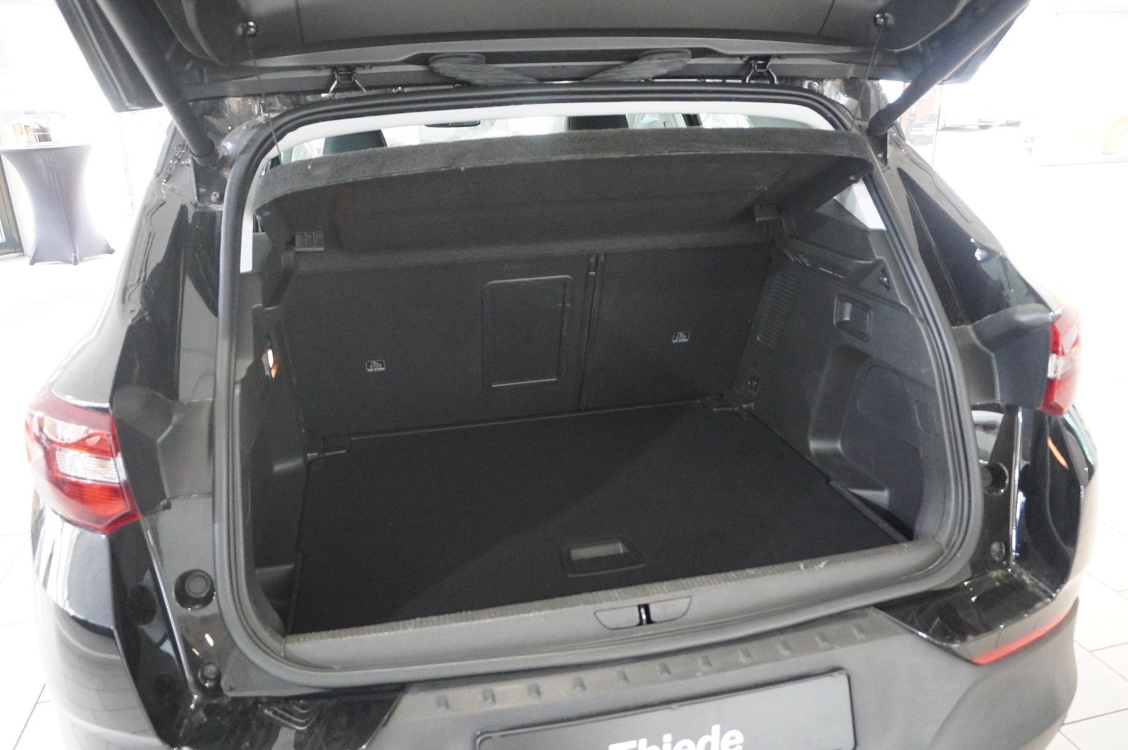 Fahrzeugabbildung Opel Grandland (X) 1.2T INNOV. NAVI/LED/KAMERA/SH/DAB