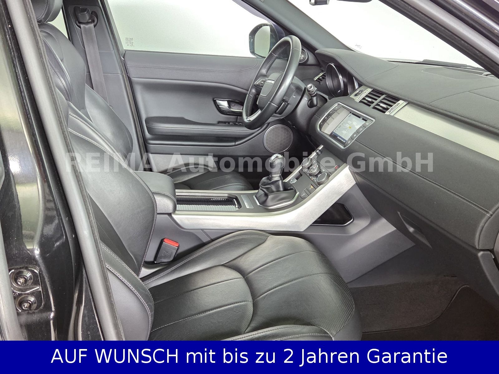 Fahrzeugabbildung Land Rover Range Rover Evoque 2,0D SE, Navi, Xenon, 20" Alu