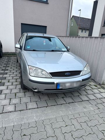 Ford Modeo 1.8 Benzin