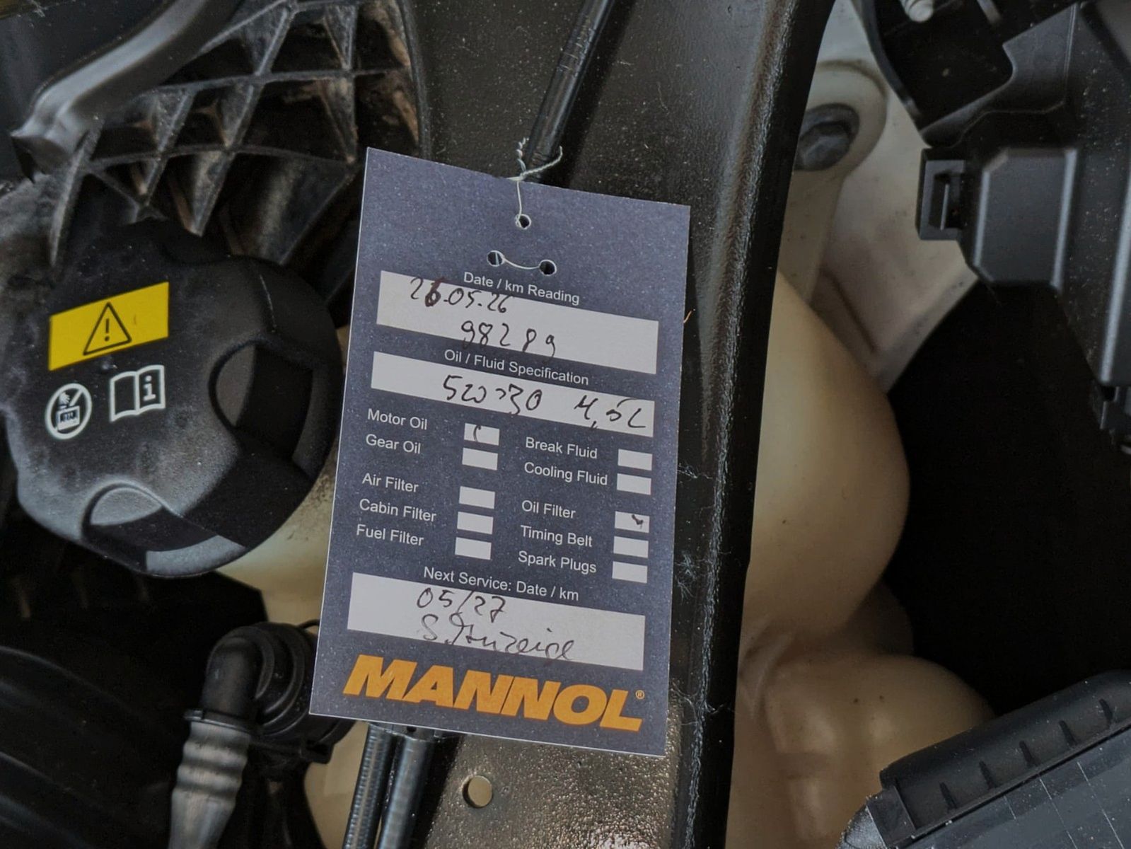 Fahrzeugabbildung BMW X1 18i LCI NAVI SHZ AHK PDC KLIMAAUT 8xALU