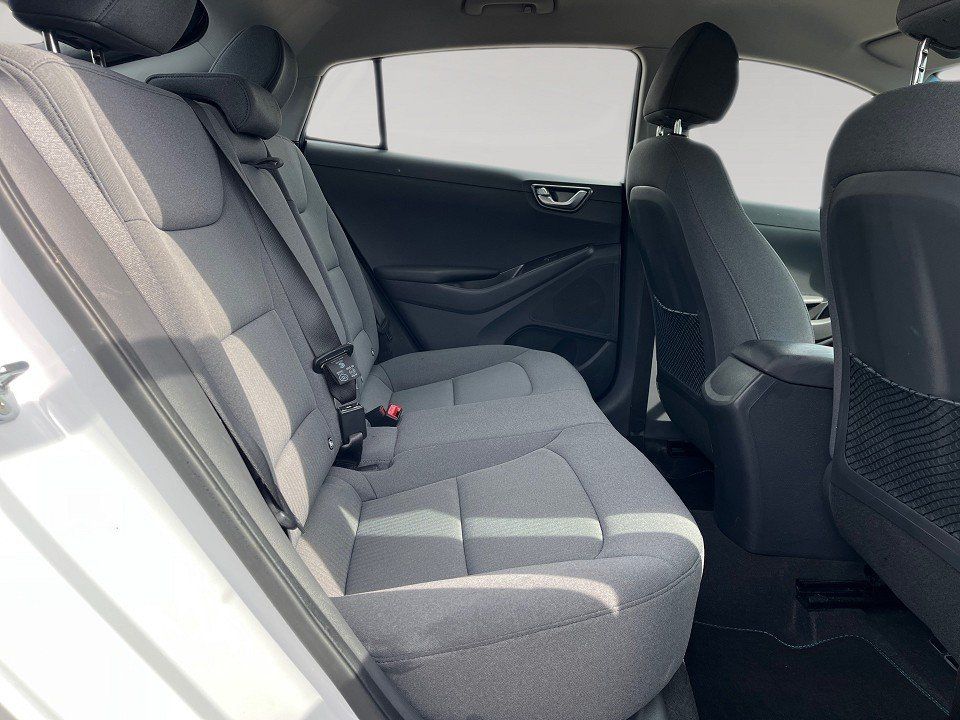 Fahrzeugabbildung Hyundai IONIQ Facelift Elektro TREND-Paket
