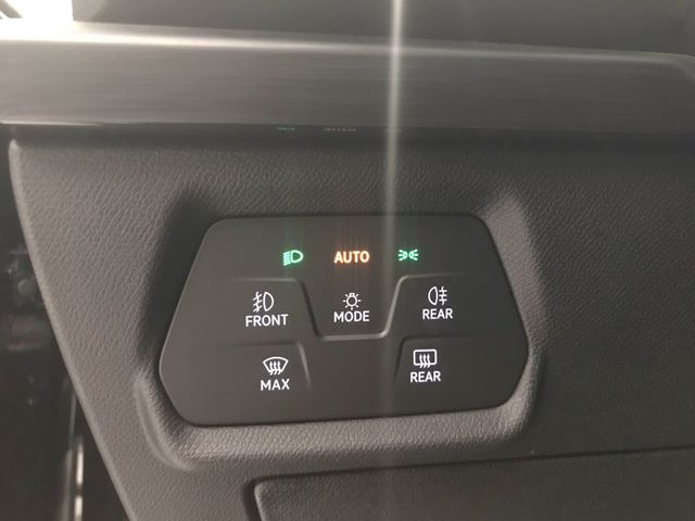 Leon 1.5 eTSI DSG*KAMERA*NAVI*AMBIENTE*